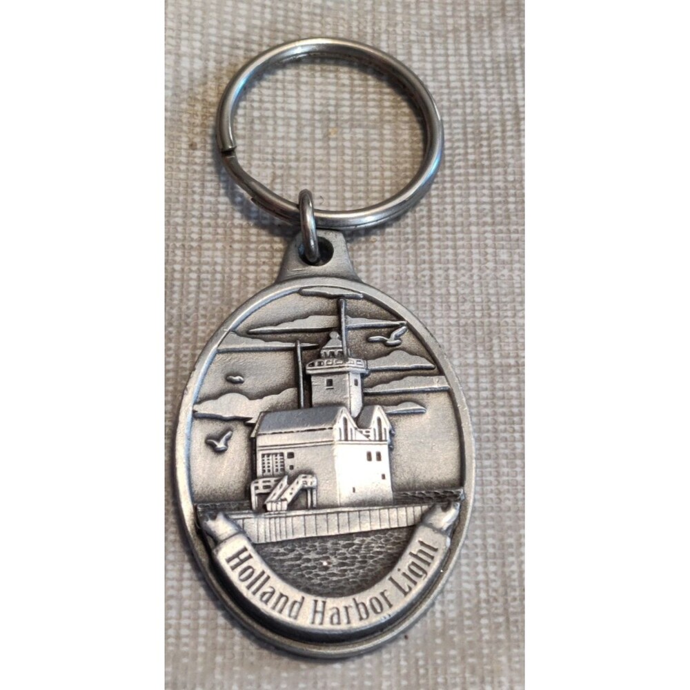 Holland Harbor Light Pewter Keychain Lighthouse-Made in Canada